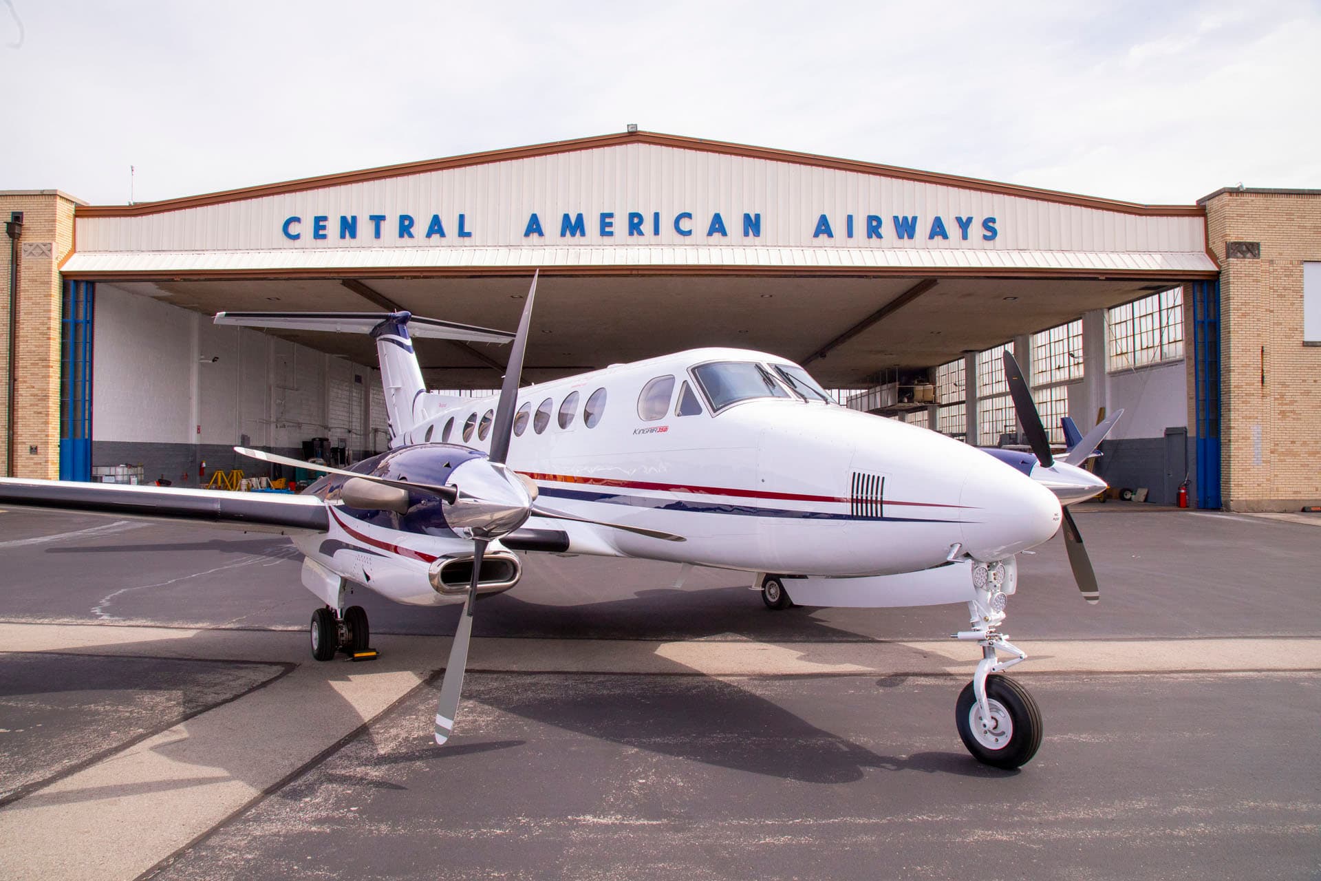Beechcraft King Air 350 N316D