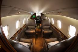 Learjet 60 N317MM