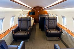 Challenger 604 N317RA