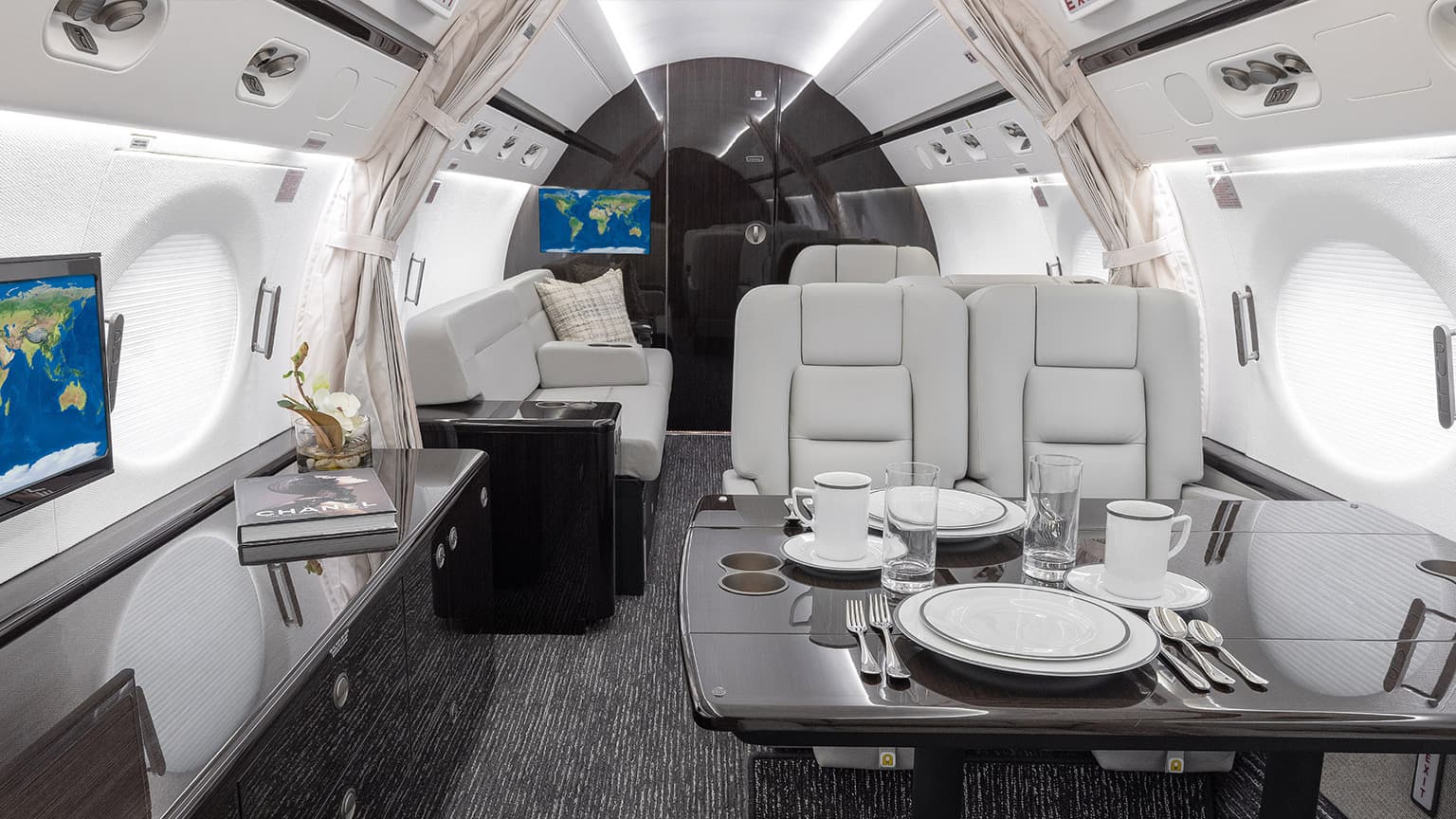 Gulfstream G550 N319FS