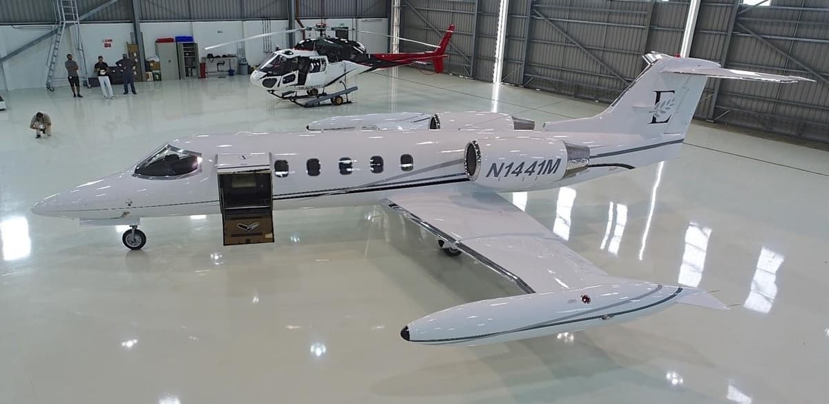 Learjet 35A N31RA