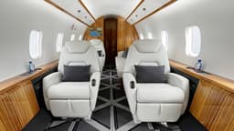 Challenger 300 N320JE