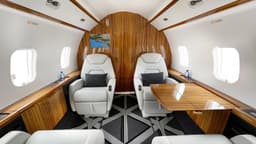 Challenger 300 N320JE