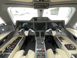 Embraer Phenom 300 N322GV