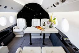 Falcon 2000EX N323SE