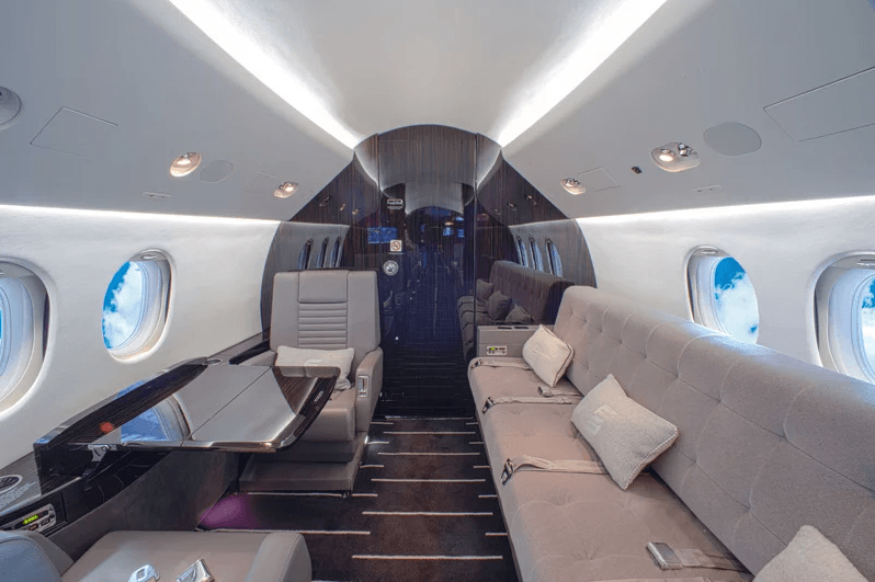 Falcon 900EX N324SL