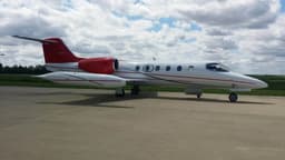 Learjet 35A N325NW
