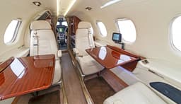 Embraer Phenom 300 N329MC