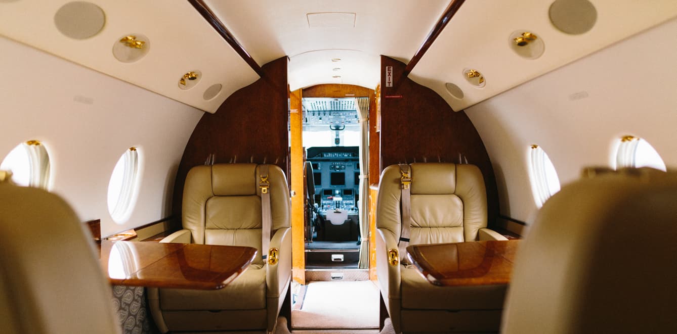 Gulfstream G200 N330AP