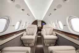 Hawker 900XP N330GW