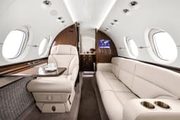 Hawker 900XP N330GW