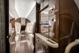 Hawker 900XP N330GW