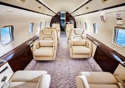 Challenger 300 N330PJ