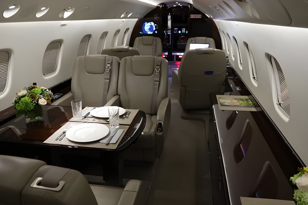 Embraer Legacy 650 N333BH