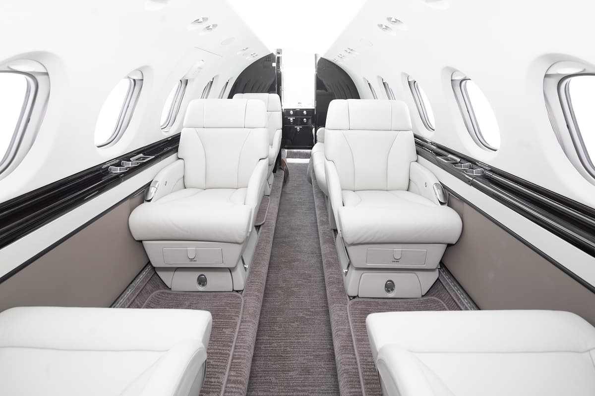 Hawker 850XP N333MV