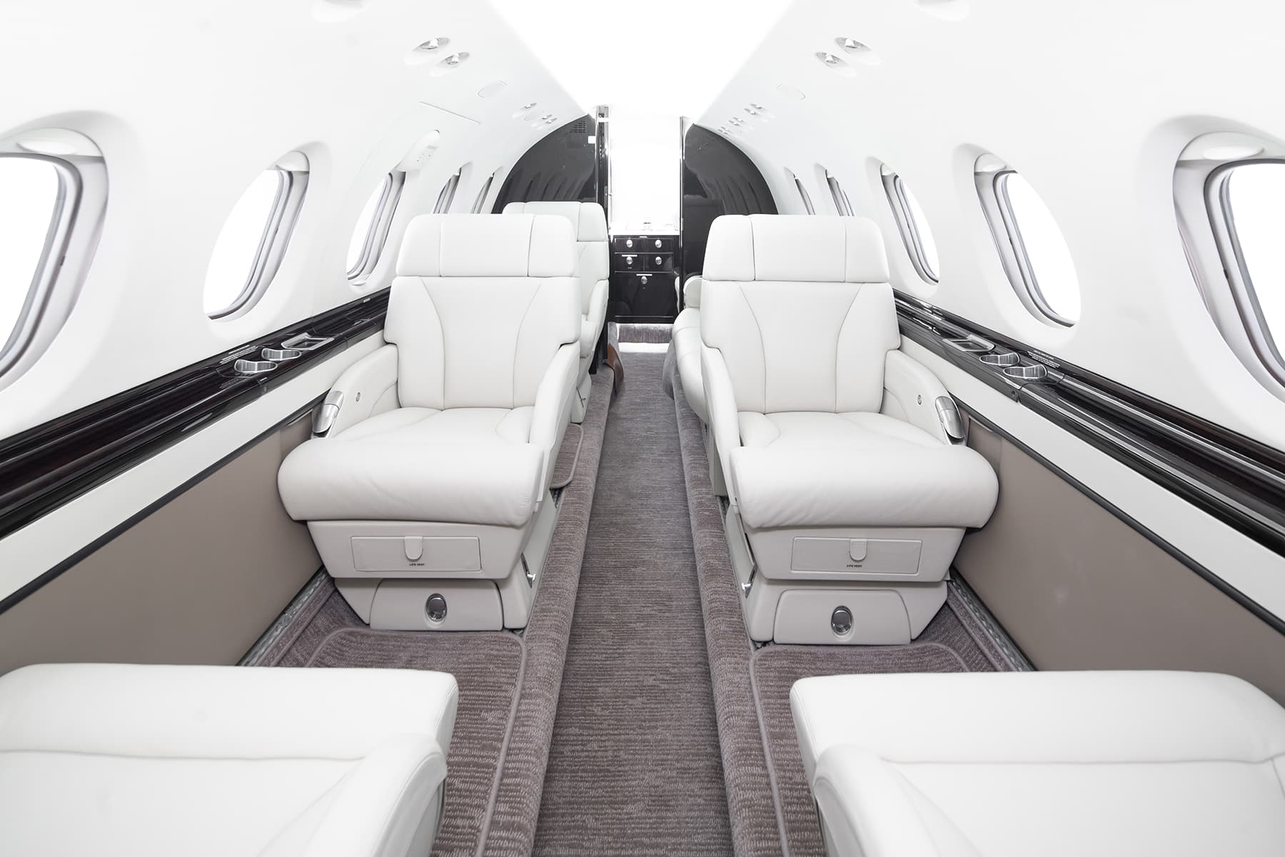 Hawker 850XP N333MV