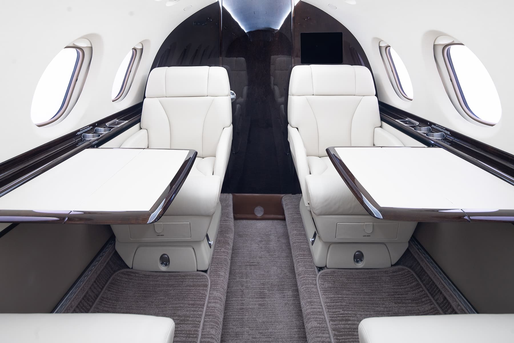 Hawker 850XP N333MV