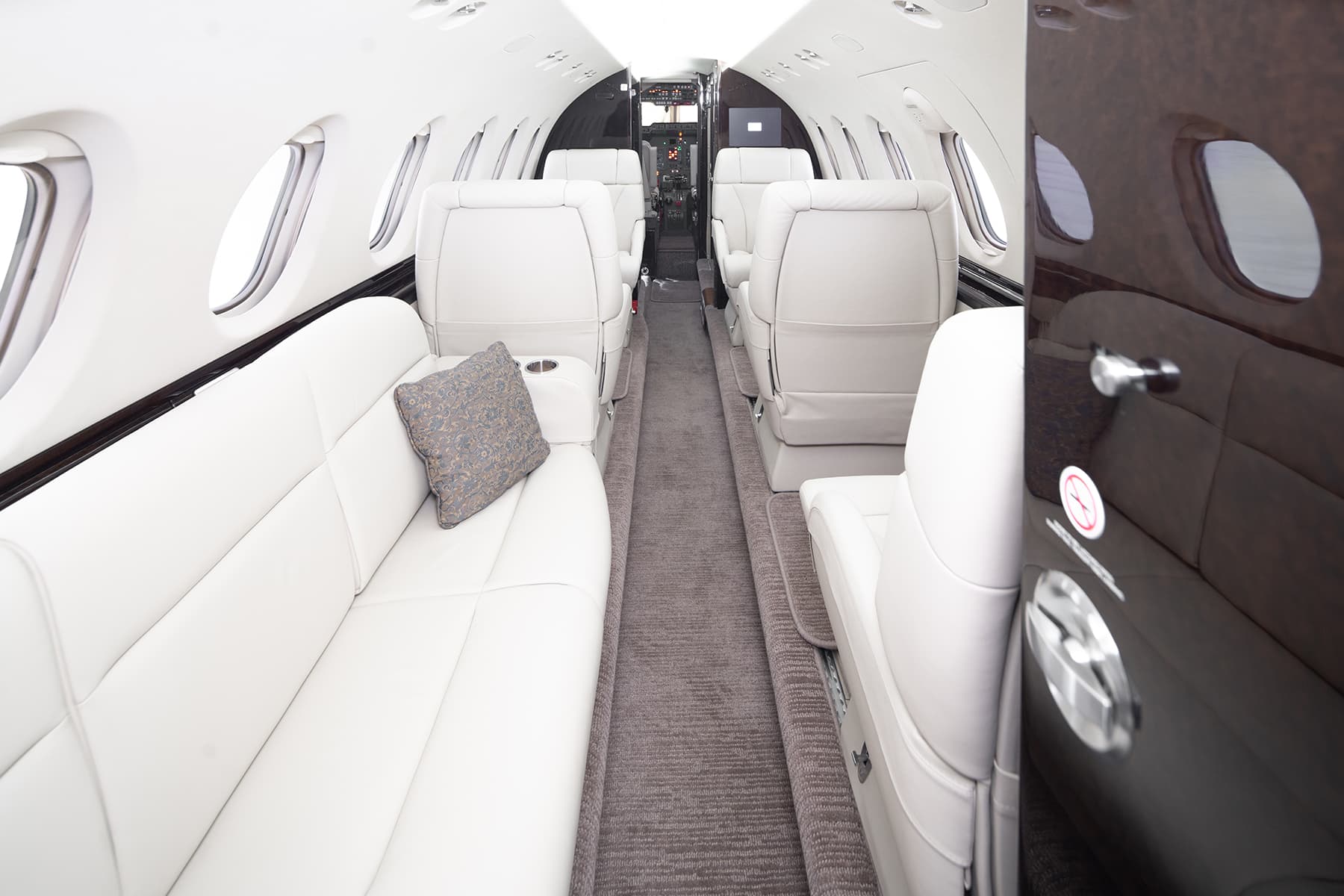 Hawker 850XP N333MV