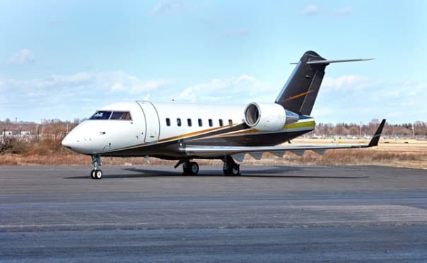 Challenger 604 N334FX