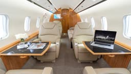 Challenger 300 N334JE
