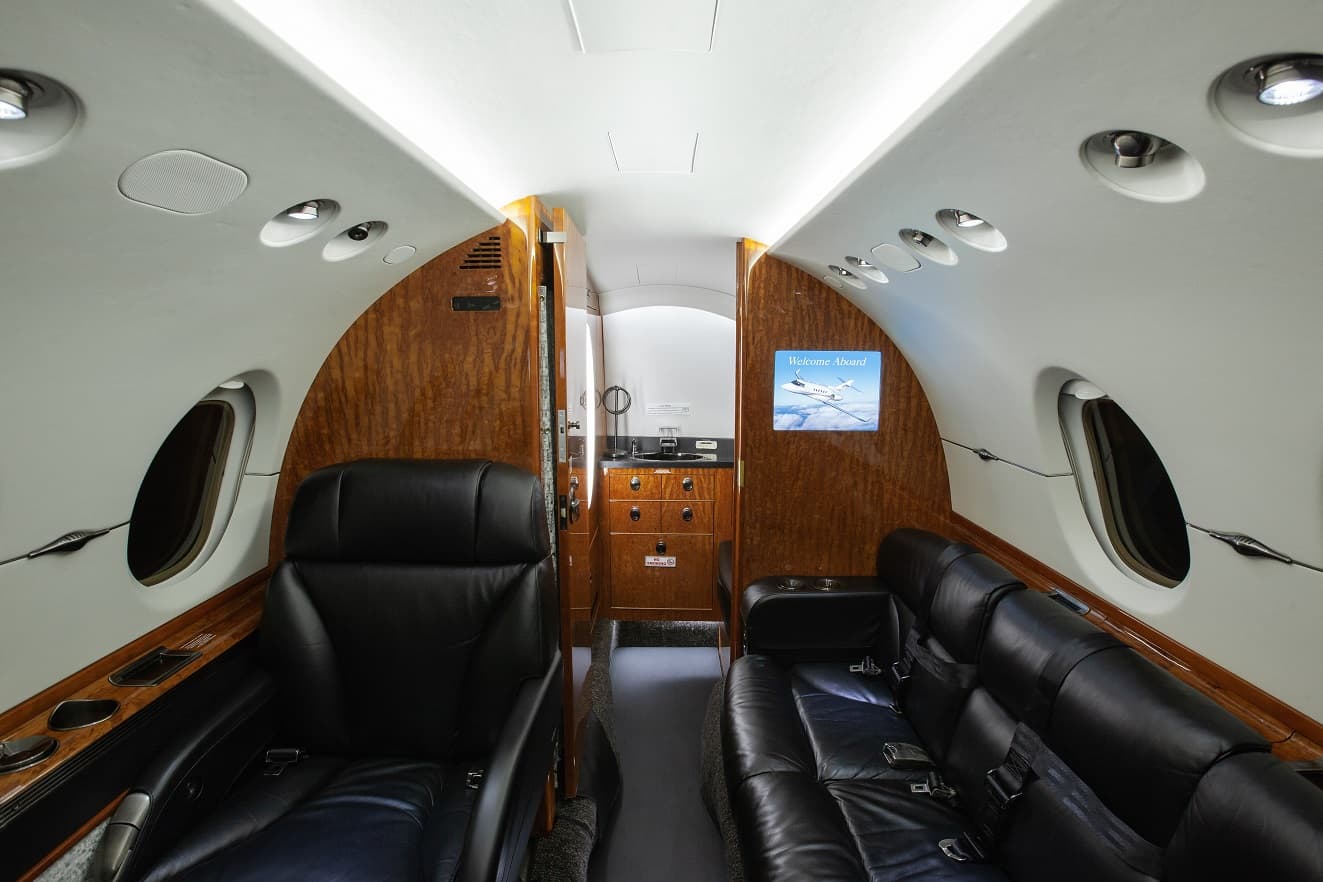 Hawker 850XP N334US