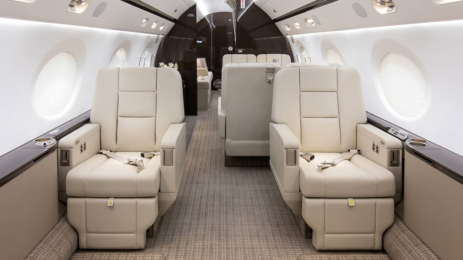 Gulfstream G550 N336EB
