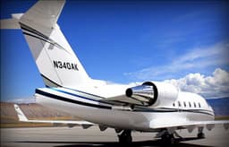 Challenger 604 N340AK