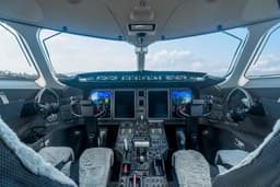 Challenger 350 N350HJ