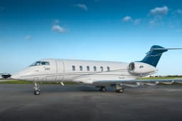 Challenger 350 N350HJ