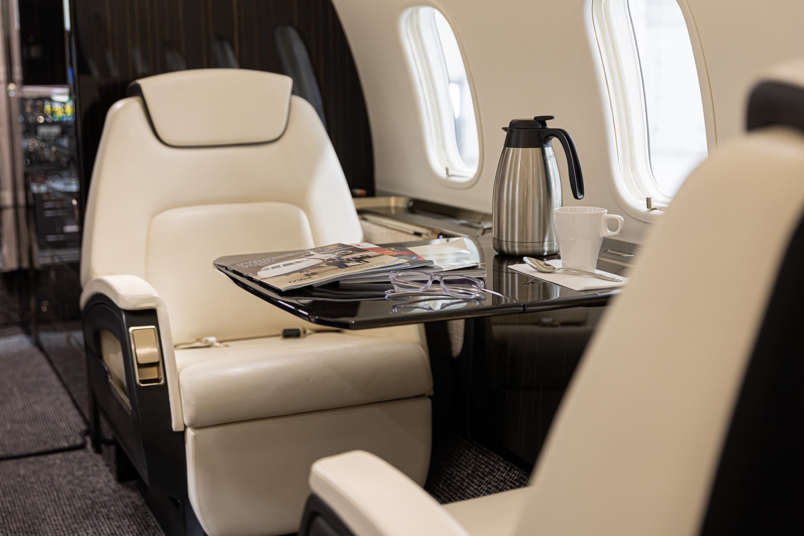Challenger 350 N350NP
