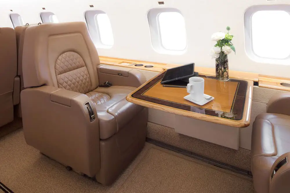 Global 5000 N352AR