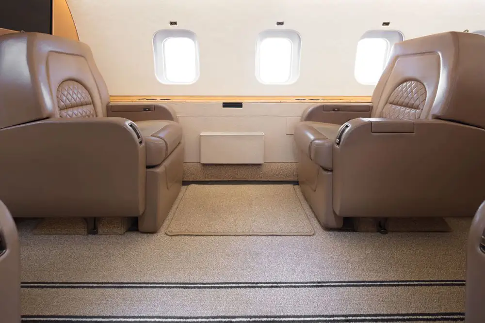 Global 5000 N352AR
