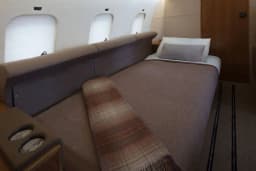 Global 5000 N352AR