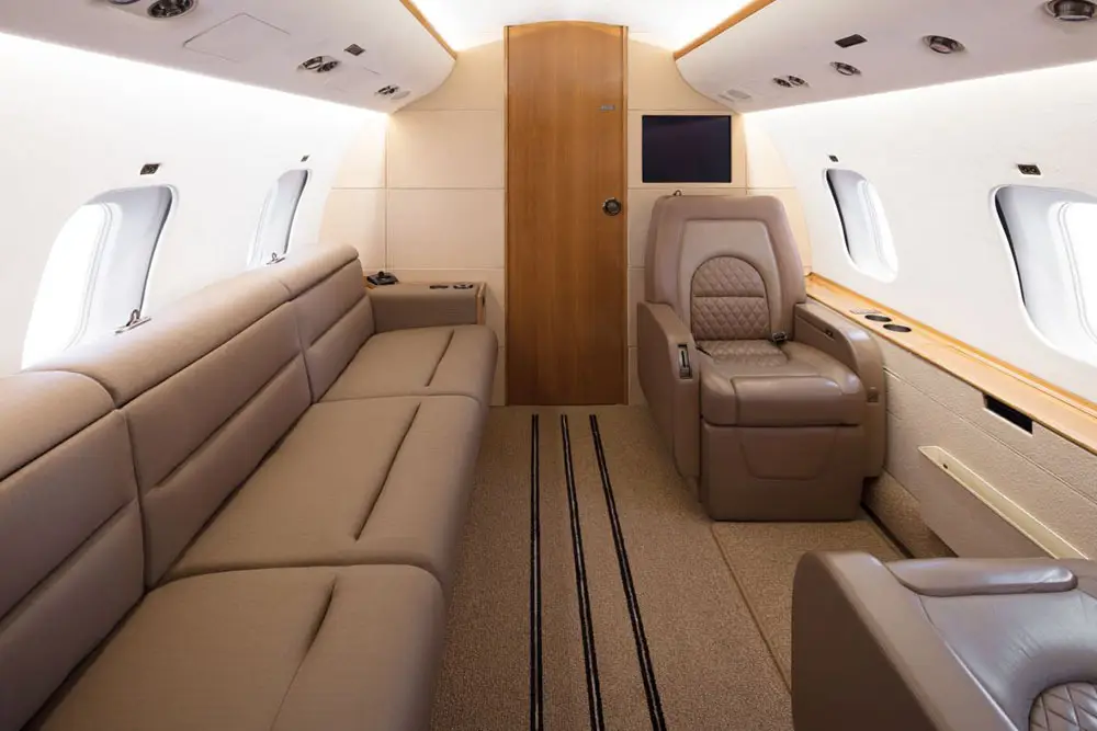 Global 5000 N352AR