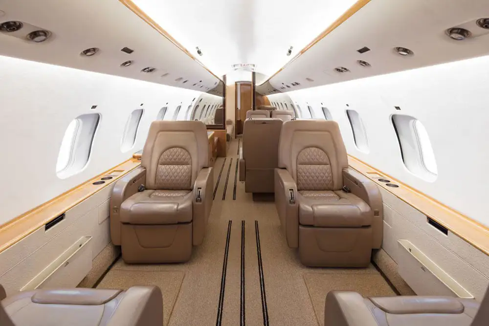 Global 5000 N352AR