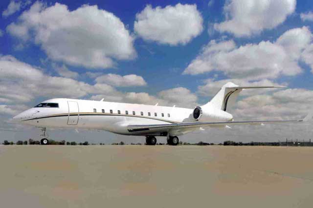 Global 5000 N352AR