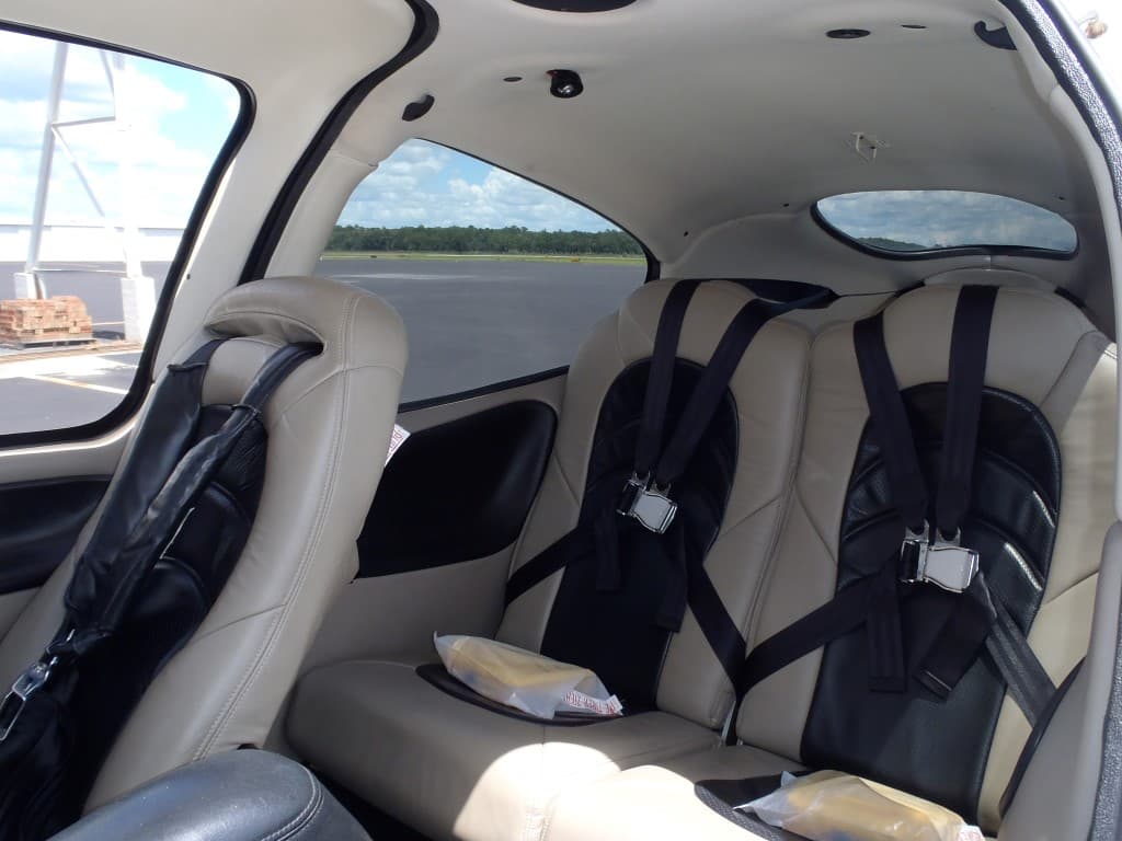 Cirrus SR22 N352SR