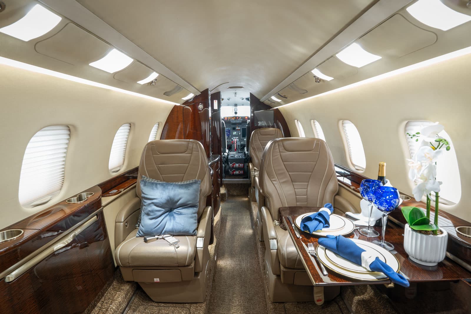 Learjet 60XR N352XR