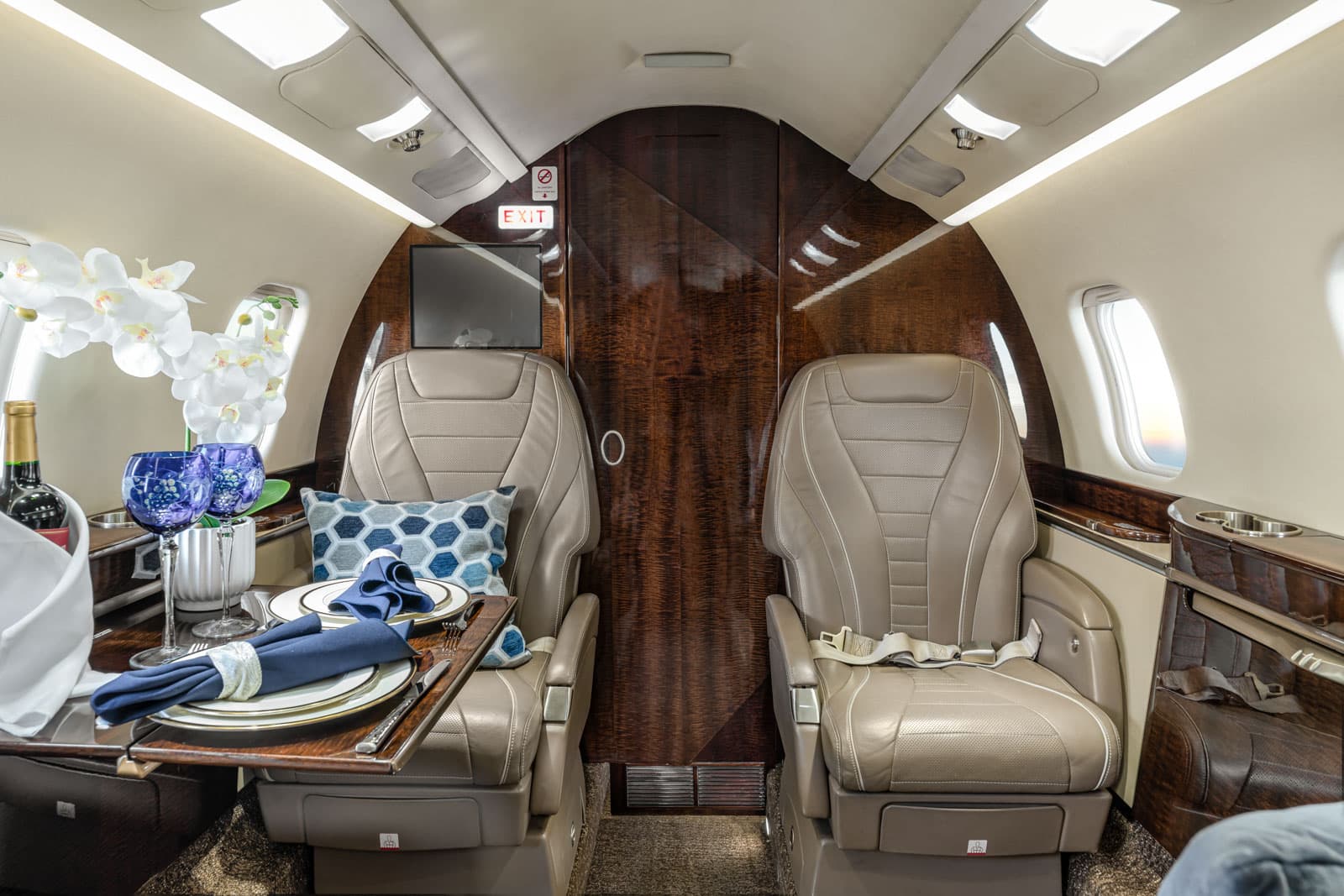 Learjet 60XR N352XR