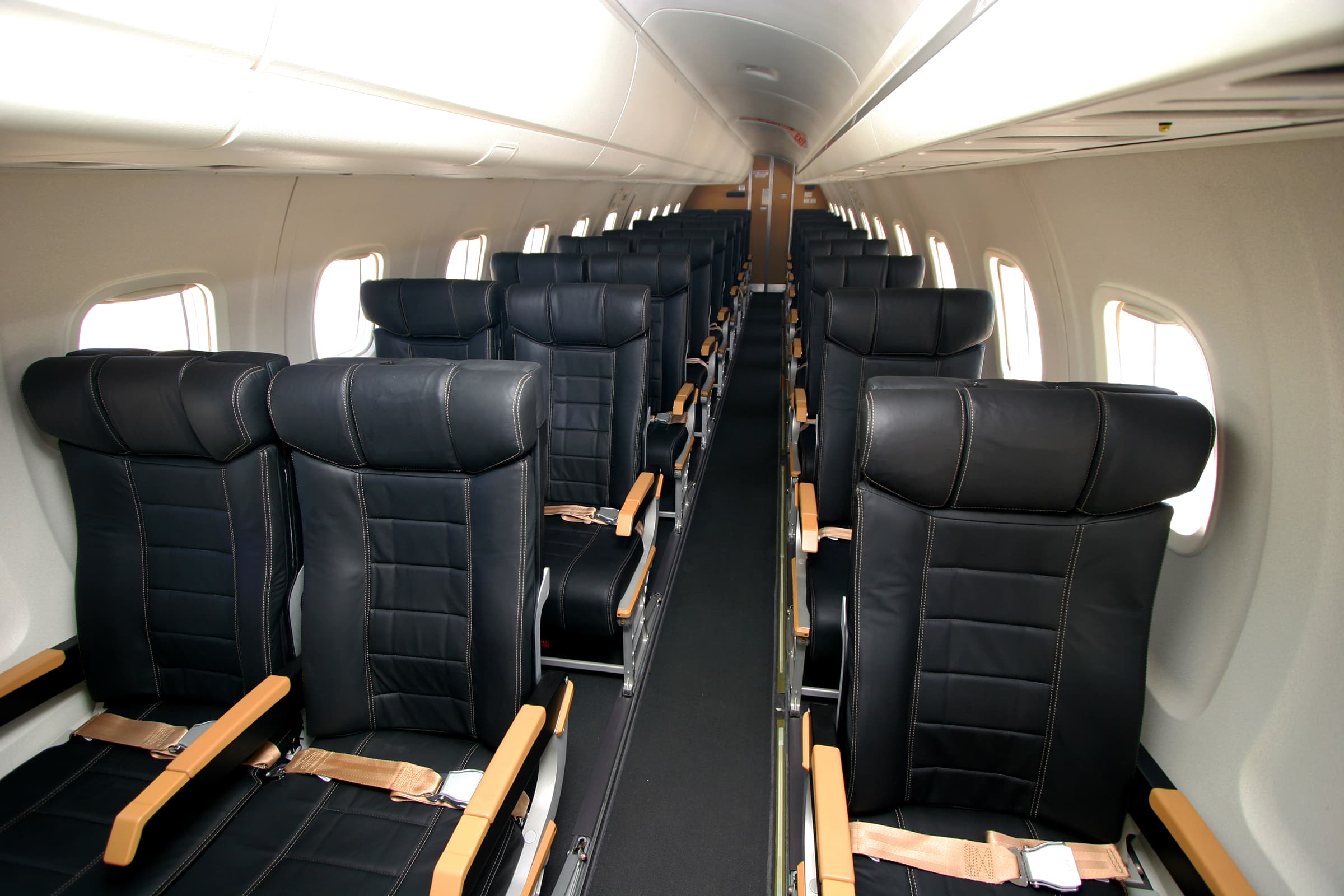 Embraer 135LR N356BZ