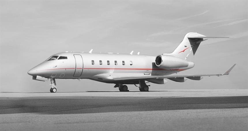 Challenger 350 N359VJ