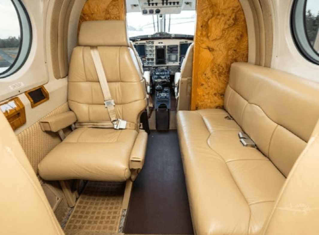 Beechcraft King Air 200 N361KA