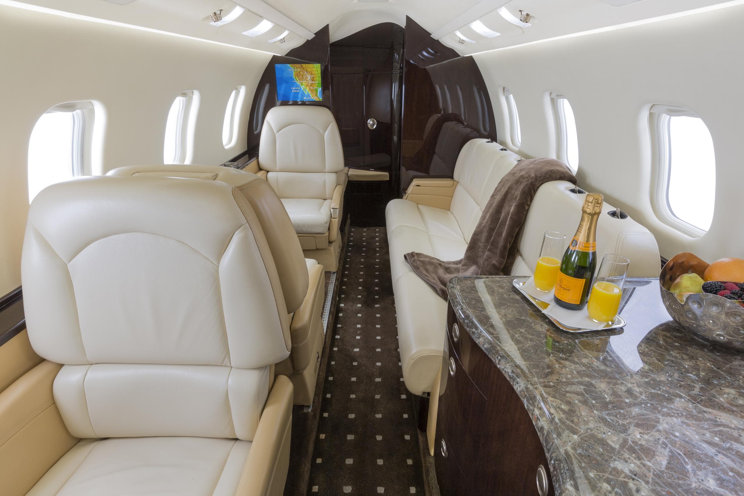 Learjet 60XR N364AR