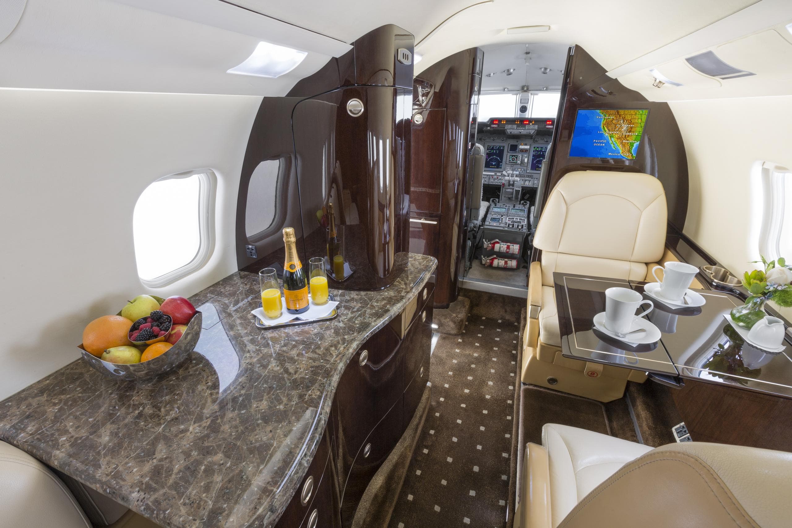 Learjet 60XR N364AR