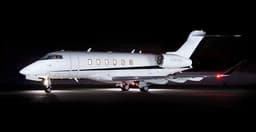 Challenger 350 N365AV