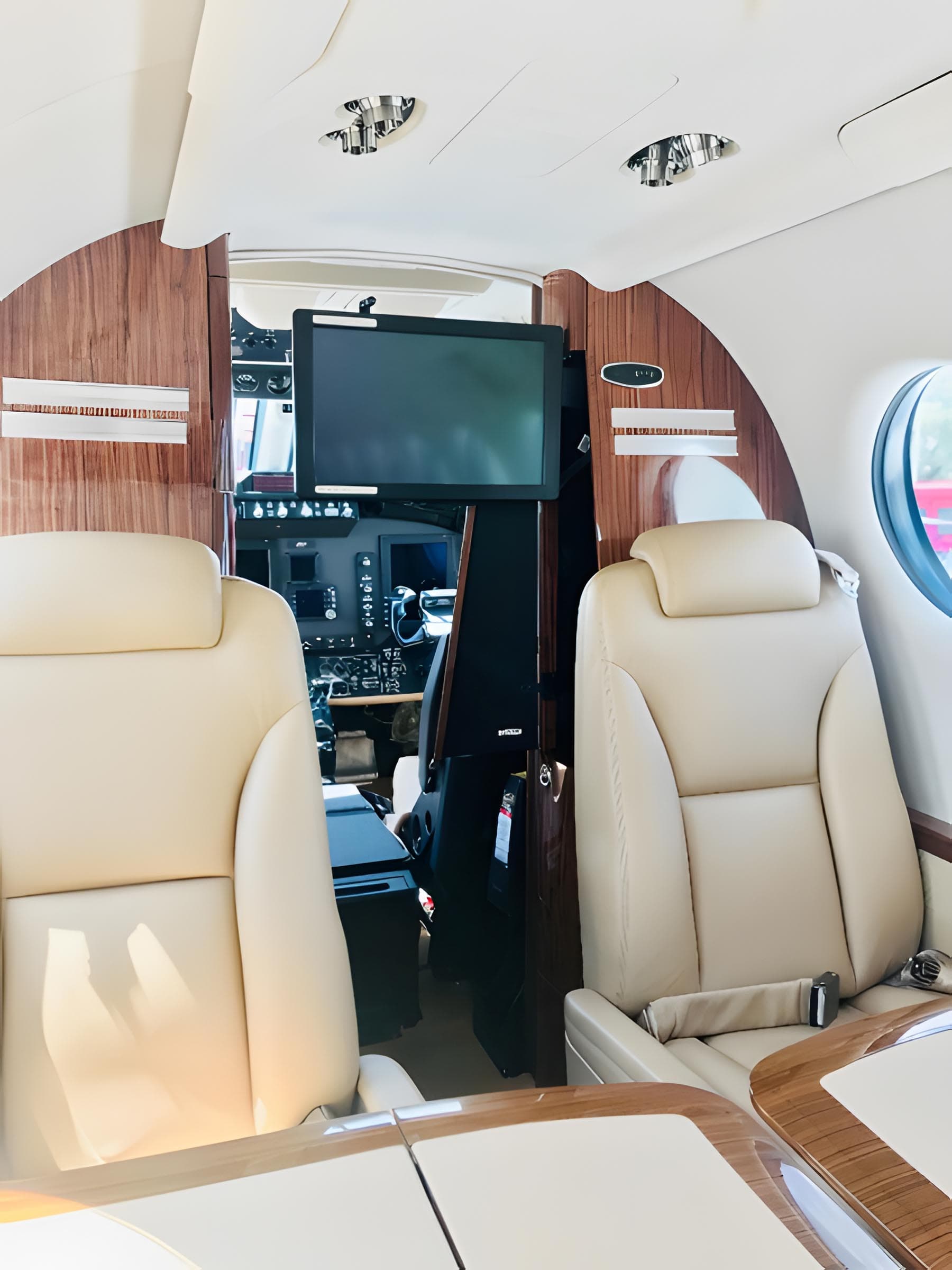 Beechcraft King Air 350iER N365PT