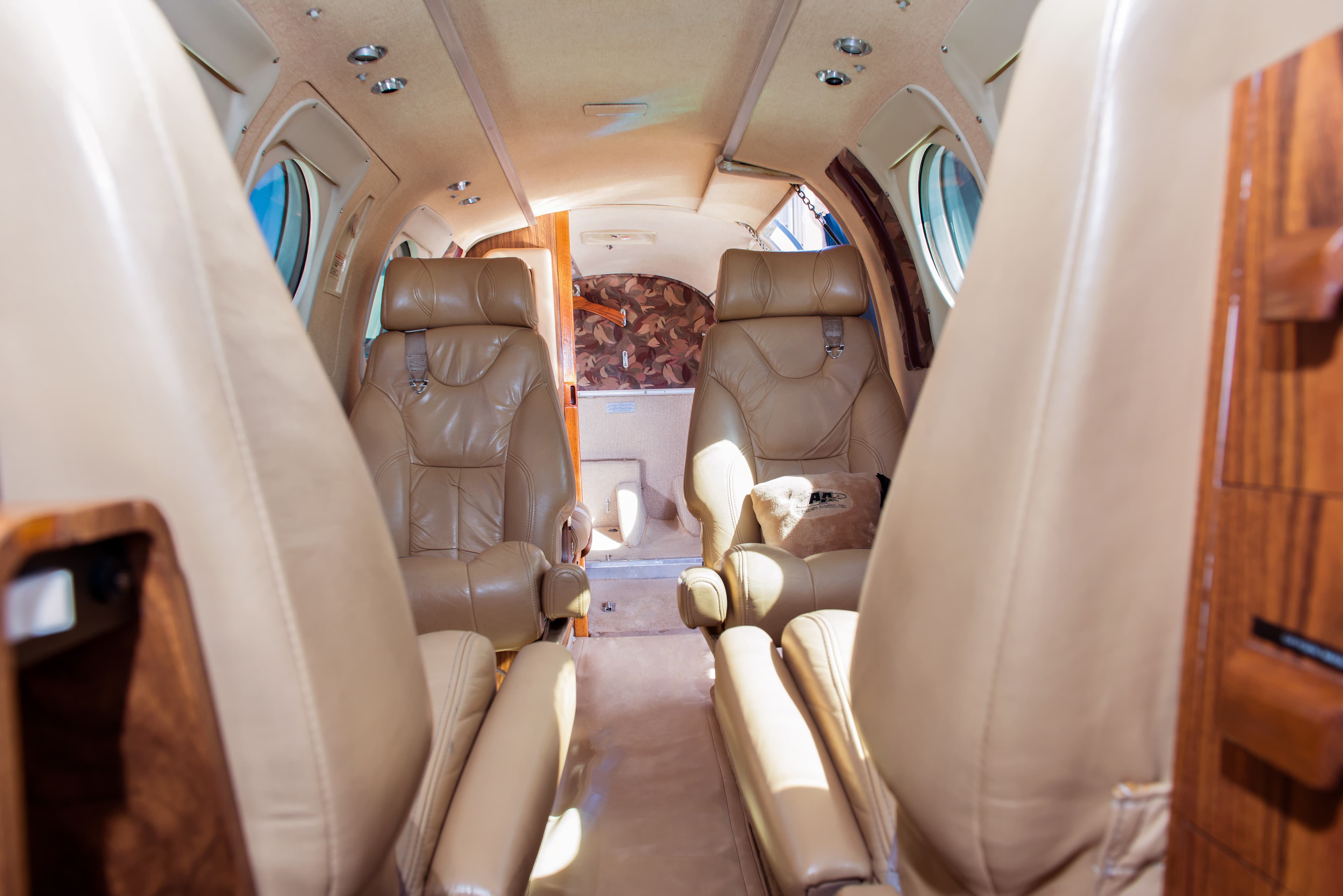 Beechcraft King Air C90 N377P