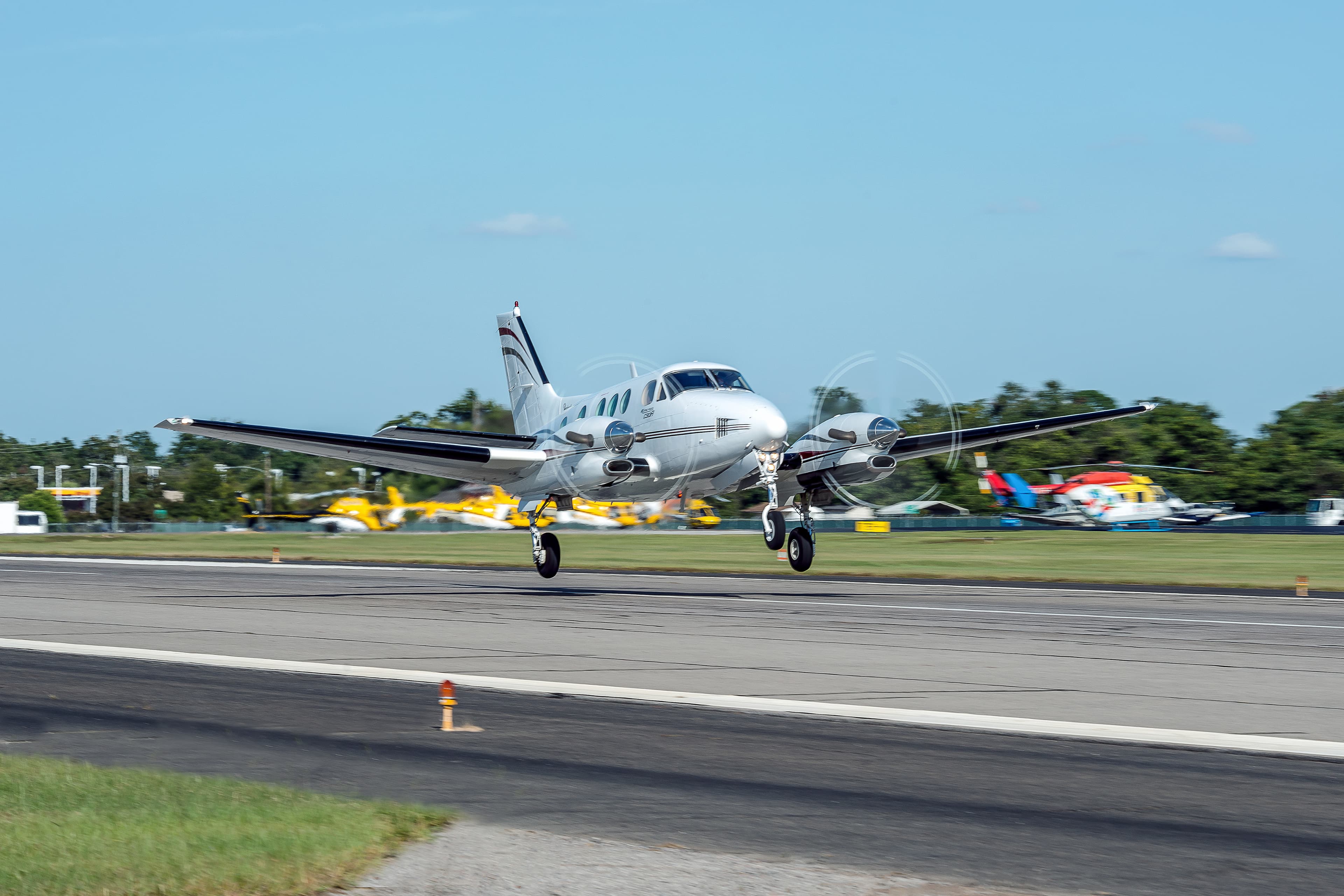 Beechcraft King Air C90 N377P