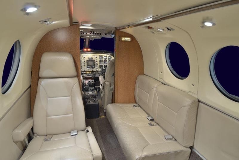 Beechcraft King Air 200 N378SF