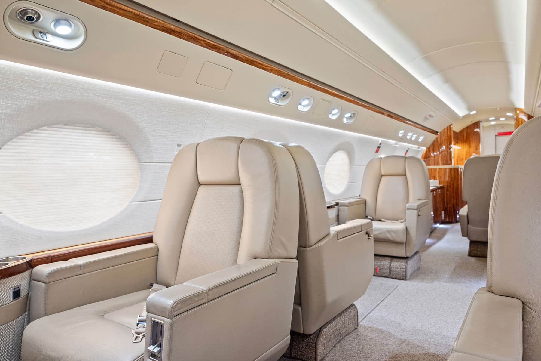 Gulfstream G550 N383T